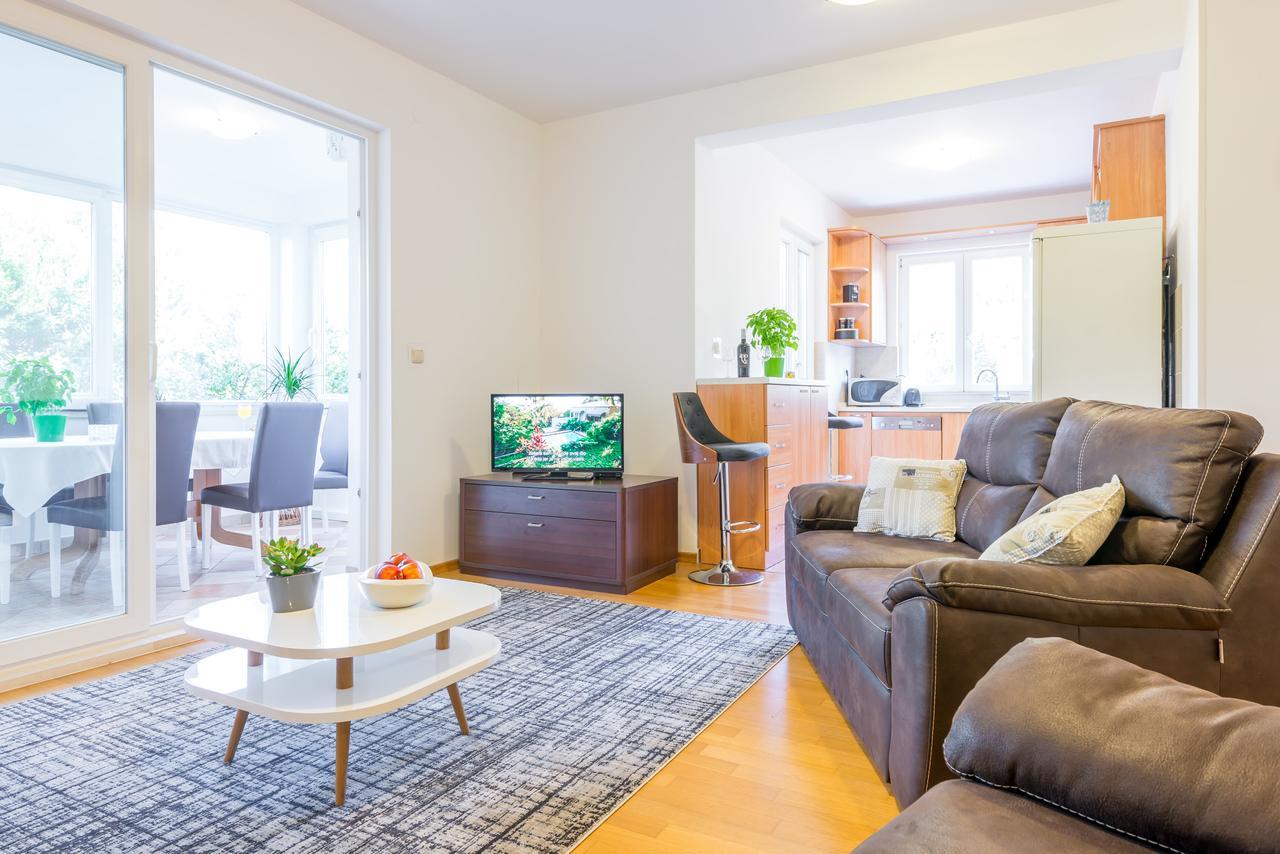 Apartment With Terrace And Mini Pool Green Gold 杜布罗夫尼克 外观 照片