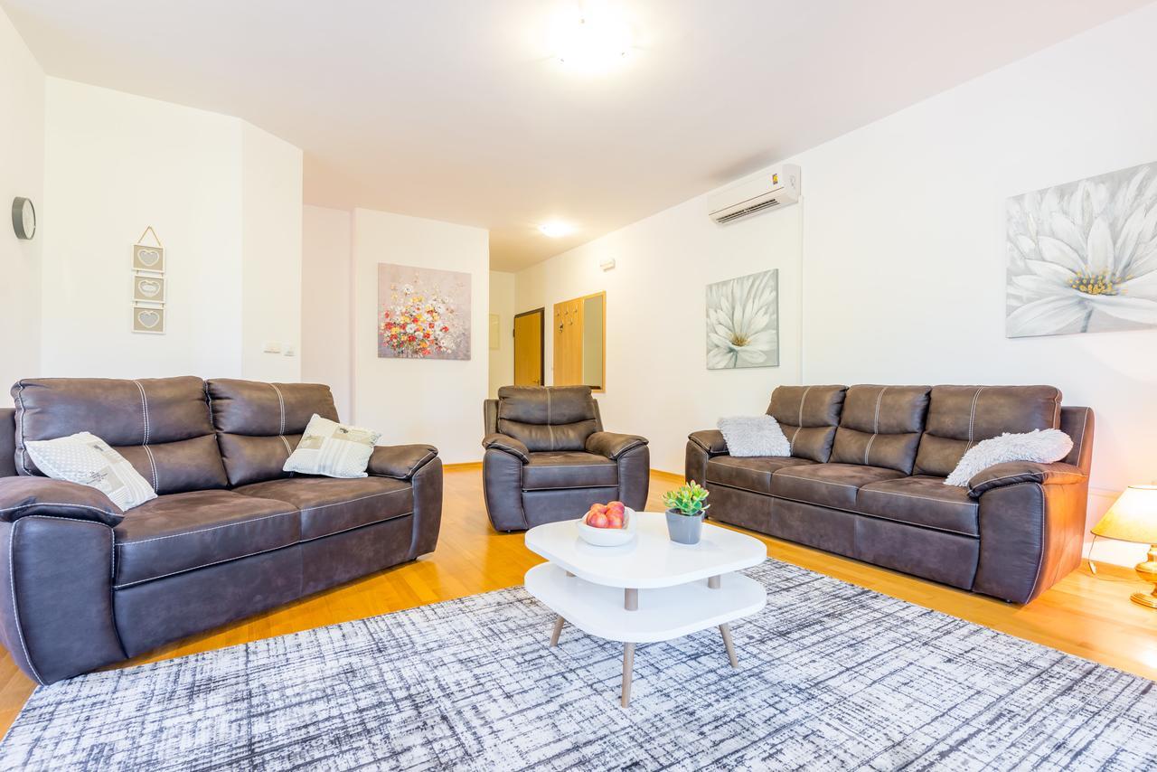 Apartment With Terrace And Mini Pool Green Gold 杜布罗夫尼克 外观 照片